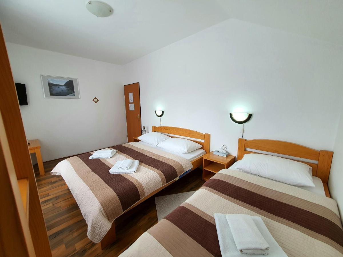 Guesthouse Kovacevic Кореница Екстериор снимка