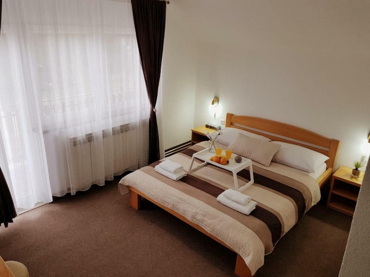 Guesthouse Kovacevic Кореница Екстериор снимка